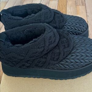 UGG® Tazz Platform Knit Slipper (Women)